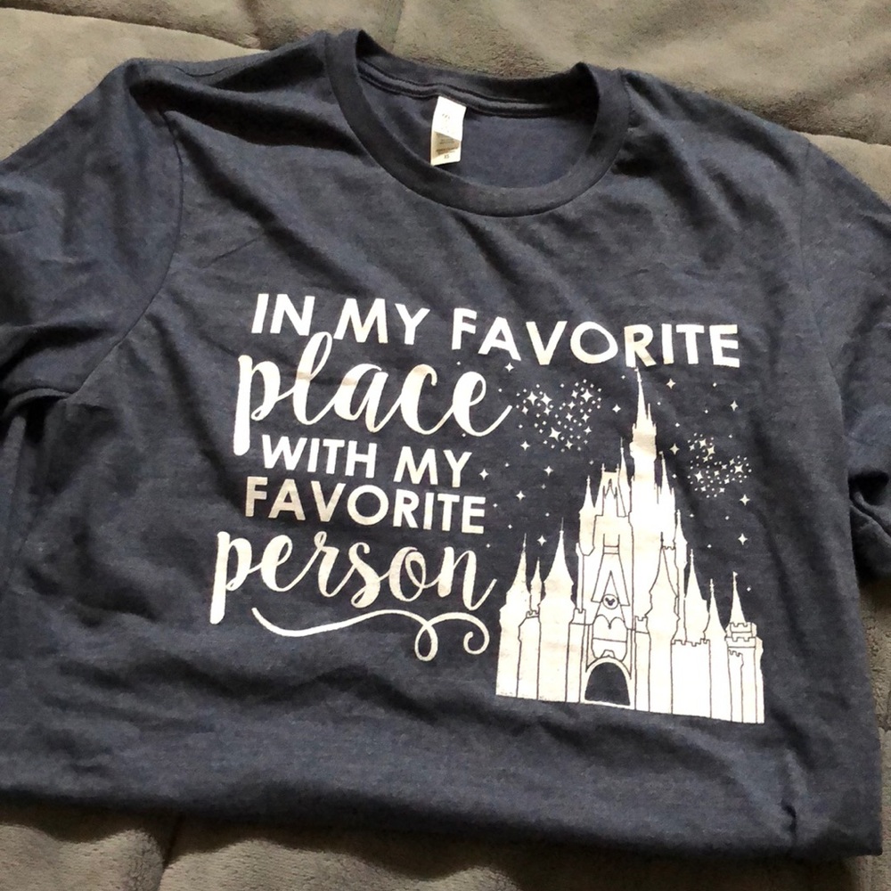 Super cute Disney tee!